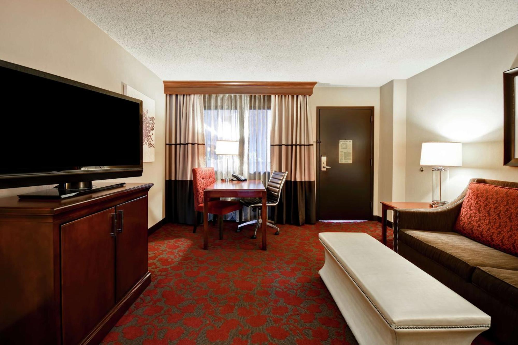 הרנדון Embassy Suites By Hilton Dulles Airport מראה חיצוני תמונה